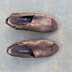 ANTELOPE Bronze Sandals